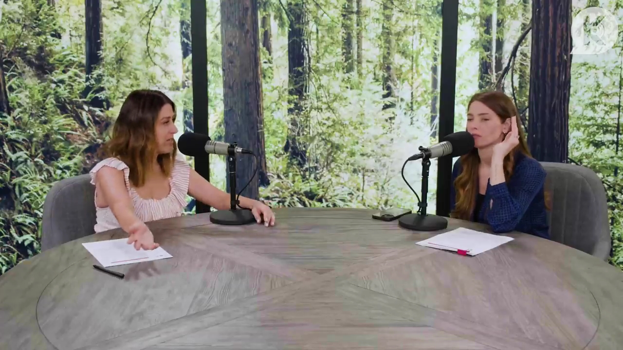 Ashley-Greene-dot-nl_TheTwilightEffectPostcast-Aflevering9NewMoonRewatchPart3of3-1476.jpg Ashley-Greene-dot-nl_TheTwilightEffectPostcast-Aflevering9NewMoonRewatchPart3of3-1476.jpg