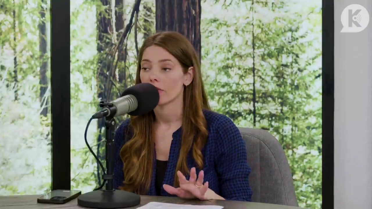 Ashley-Greene-dot-nl_TheTwilightEffectPostcast-Aflevering9NewMoonRewatchPart3of3-1481.jpg Ashley-Greene-dot-nl_TheTwilightEffectPostcast-Aflevering9NewMoonRewatchPart3of3-1481.jpg