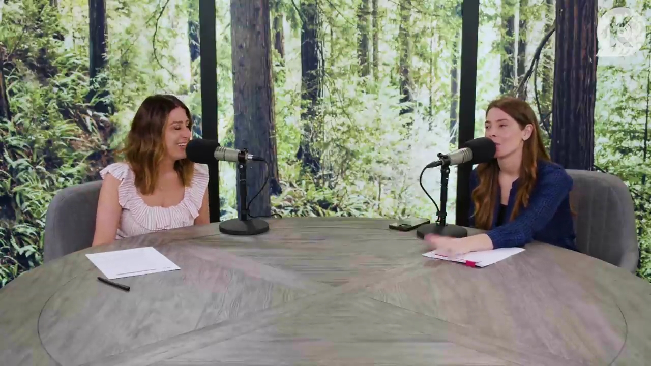 Ashley-Greene-dot-nl_TheTwilightEffectPostcast-Aflevering9NewMoonRewatchPart3of3-1546.jpg Ashley-Greene-dot-nl_TheTwilightEffectPostcast-Aflevering9NewMoonRewatchPart3of3-1546.jpg