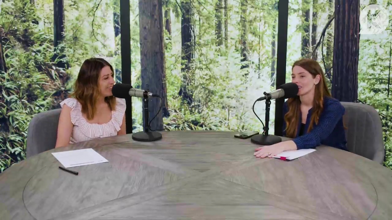 Ashley-Greene-dot-nl_TheTwilightEffectPostcast-Aflevering9NewMoonRewatchPart3of3-1547.jpg Ashley-Greene-dot-nl_TheTwilightEffectPostcast-Aflevering9NewMoonRewatchPart3of3-1547.jpg