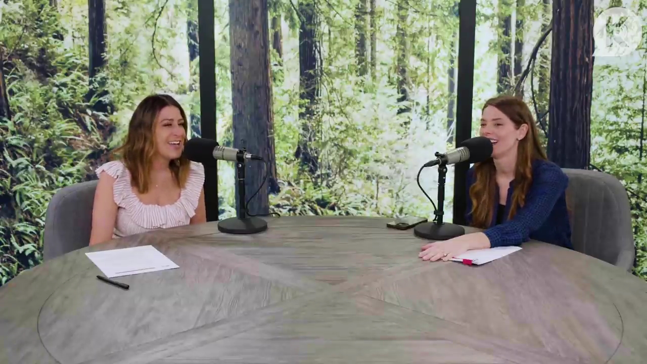 Ashley-Greene-dot-nl_TheTwilightEffectPostcast-Aflevering9NewMoonRewatchPart3of3-1552.jpg Ashley-Greene-dot-nl_TheTwilightEffectPostcast-Aflevering9NewMoonRewatchPart3of3-1552.jpg