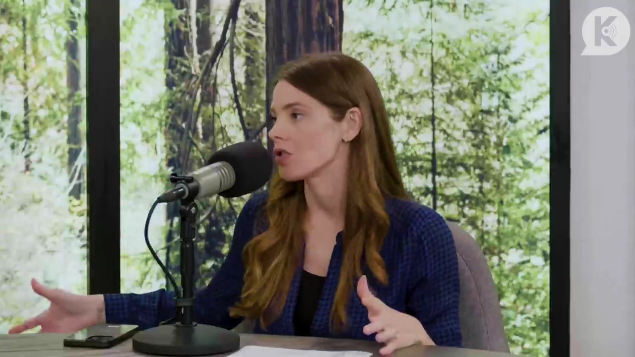 Ashley-Greene-dot-nl_TheTwilightEffectPostcast-Aflevering9NewMoonRewatchPart3of3-1566.jpg Ashley-Greene-dot-nl_TheTwilightEffectPostcast-Aflevering9NewMoonRewatchPart3of3-1566.jpg