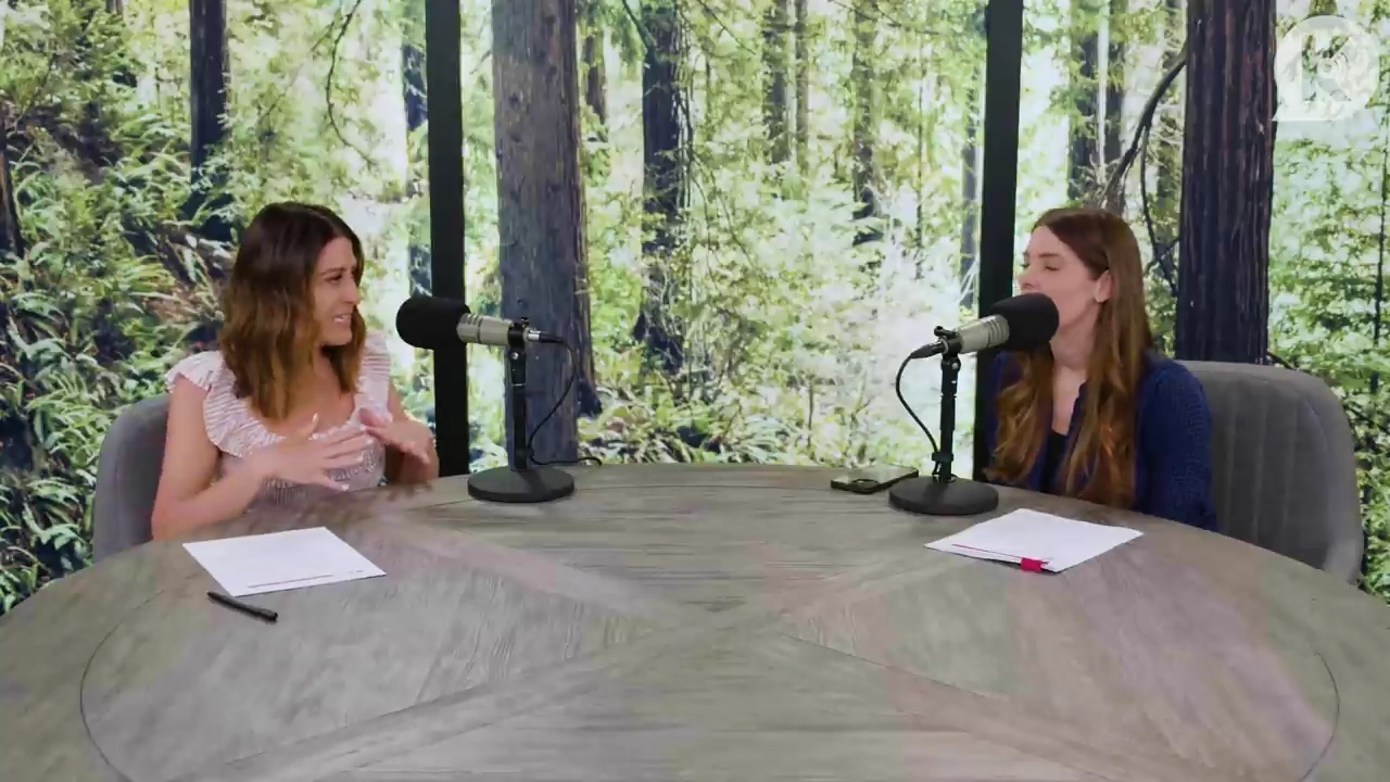 Ashley-Greene-dot-nl_TheTwilightEffectPostcast-Aflevering9NewMoonRewatchPart3of3-1783.jpg Ashley-Greene-dot-nl_TheTwilightEffectPostcast-Aflevering9NewMoonRewatchPart3of3-1783.jpg