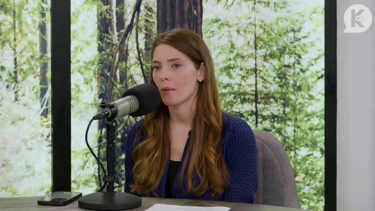 Ashley-Greene-dot-nl_TheTwilightEffectPostcast-Aflevering9NewMoonRewatchPart3of3-1787.jpg Ashley-Greene-dot-nl_TheTwilightEffectPostcast-Aflevering9NewMoonRewatchPart3of3-1787.jpg