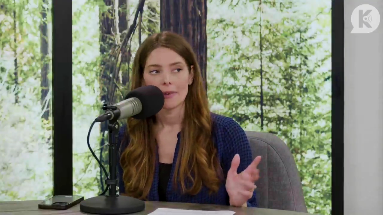 Ashley-Greene-dot-nl_TheTwilightEffectPostcast-Aflevering9NewMoonRewatchPart3of3-1796.jpg Ashley-Greene-dot-nl_TheTwilightEffectPostcast-Aflevering9NewMoonRewatchPart3of3-1796.jpg