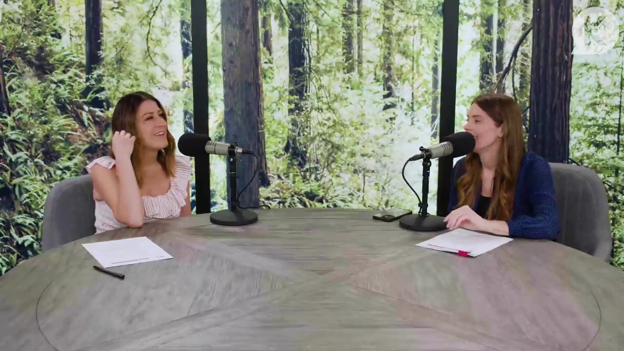 Ashley-Greene-dot-nl_TheTwilightEffectPostcast-Aflevering9NewMoonRewatchPart3of3-1853.jpg Ashley-Greene-dot-nl_TheTwilightEffectPostcast-Aflevering9NewMoonRewatchPart3of3-1853.jpg