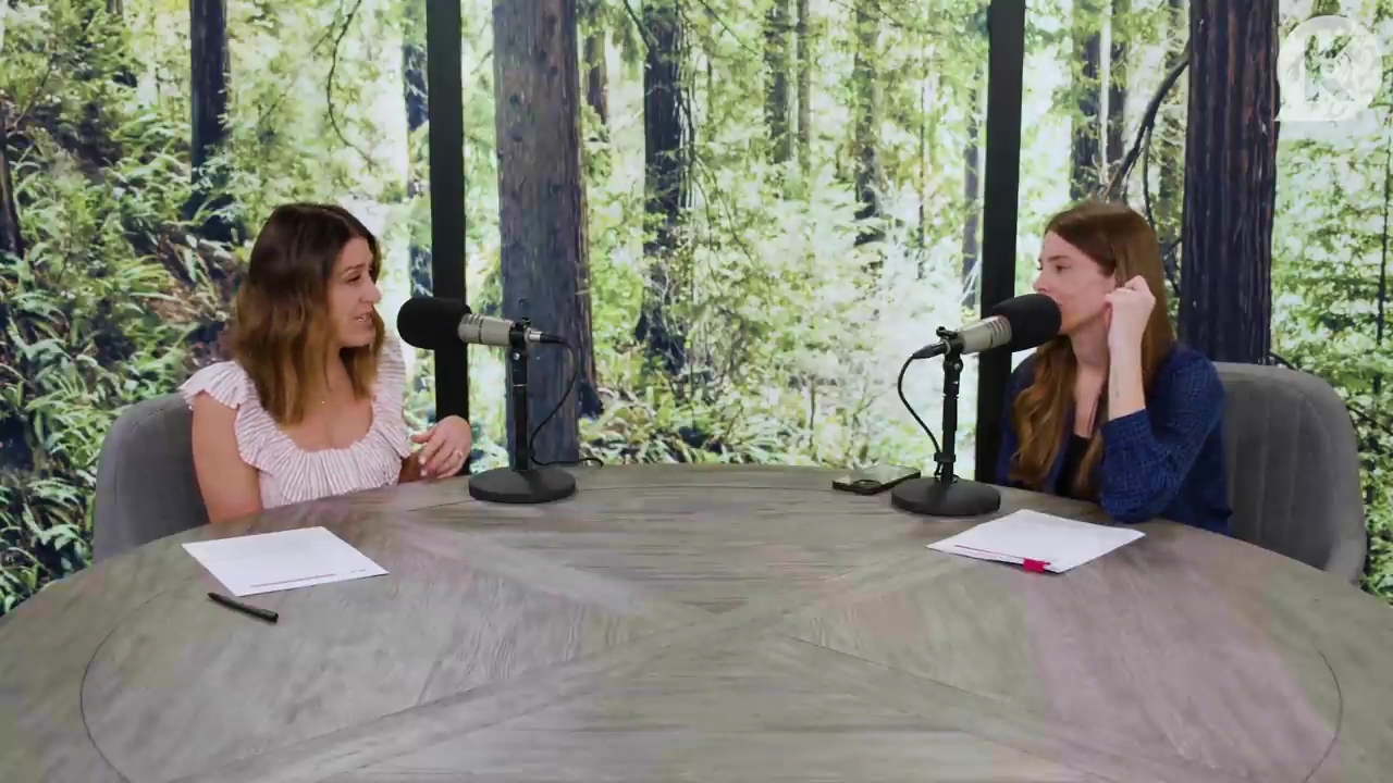 Ashley-Greene-dot-nl_TheTwilightEffectPostcast-Aflevering9NewMoonRewatchPart3of3-1910.jpg Ashley-Greene-dot-nl_TheTwilightEffectPostcast-Aflevering9NewMoonRewatchPart3of3-1910.jpg