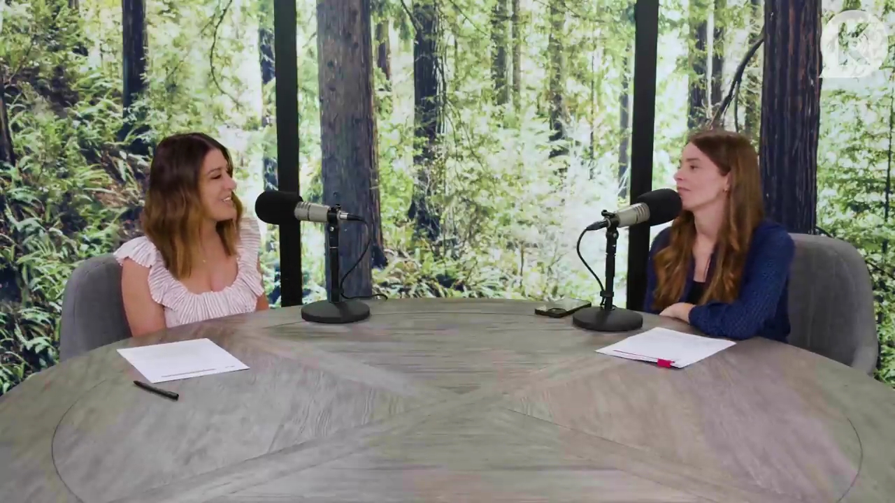 Ashley-Greene-dot-nl_TheTwilightEffectPostcast-Aflevering9NewMoonRewatchPart3of3-1912.jpg Ashley-Greene-dot-nl_TheTwilightEffectPostcast-Aflevering9NewMoonRewatchPart3of3-1912.jpg