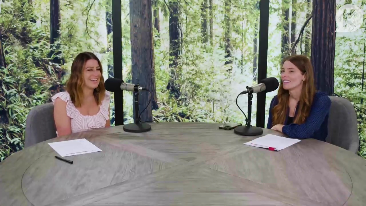 Ashley-Greene-dot-nl_TheTwilightEffectPostcast-Aflevering9NewMoonRewatchPart3of3-1916.jpg Ashley-Greene-dot-nl_TheTwilightEffectPostcast-Aflevering9NewMoonRewatchPart3of3-1916.jpg