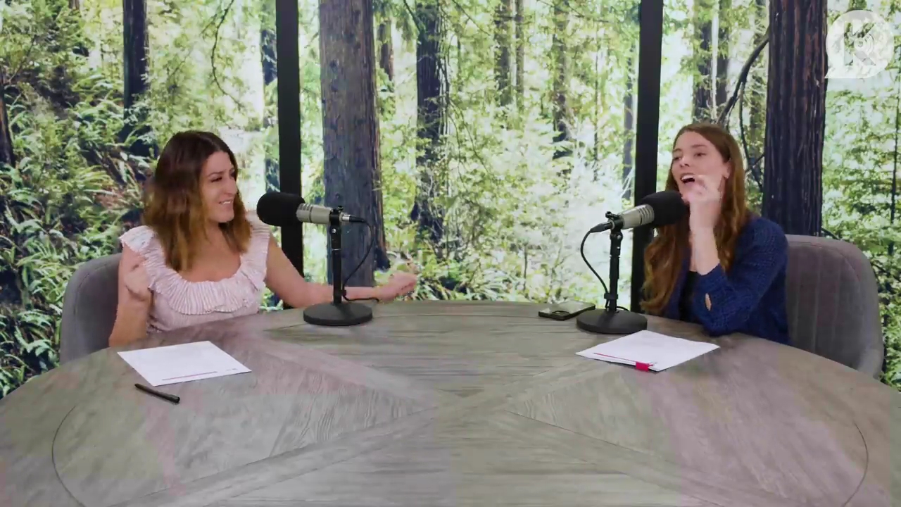 Ashley-Greene-dot-nl_TheTwilightEffectPostcast-Aflevering9NewMoonRewatchPart3of3-2137.jpg Ashley-Greene-dot-nl_TheTwilightEffectPostcast-Aflevering9NewMoonRewatchPart3of3-2137.jpg