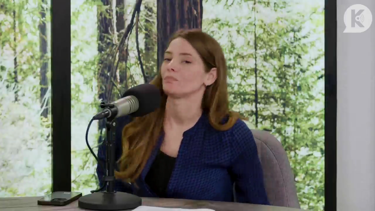 Ashley-Greene-dot-nl_TheTwilightEffectPostcast-Aflevering9NewMoonRewatchPart3of3-2188.jpg Ashley-Greene-dot-nl_TheTwilightEffectPostcast-Aflevering9NewMoonRewatchPart3of3-2188.jpg