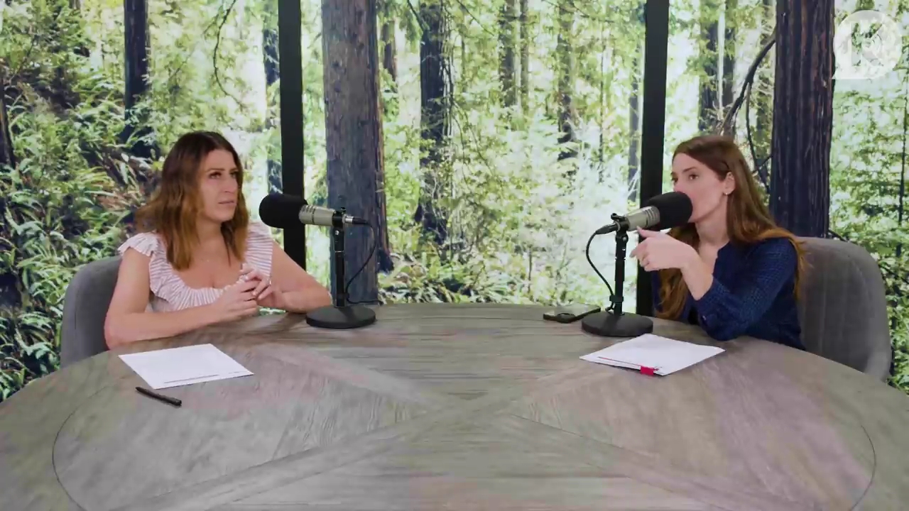 Ashley-Greene-dot-nl_TheTwilightEffectPostcast-Aflevering9NewMoonRewatchPart3of3-2334.jpg Ashley-Greene-dot-nl_TheTwilightEffectPostcast-Aflevering9NewMoonRewatchPart3of3-2334.jpg