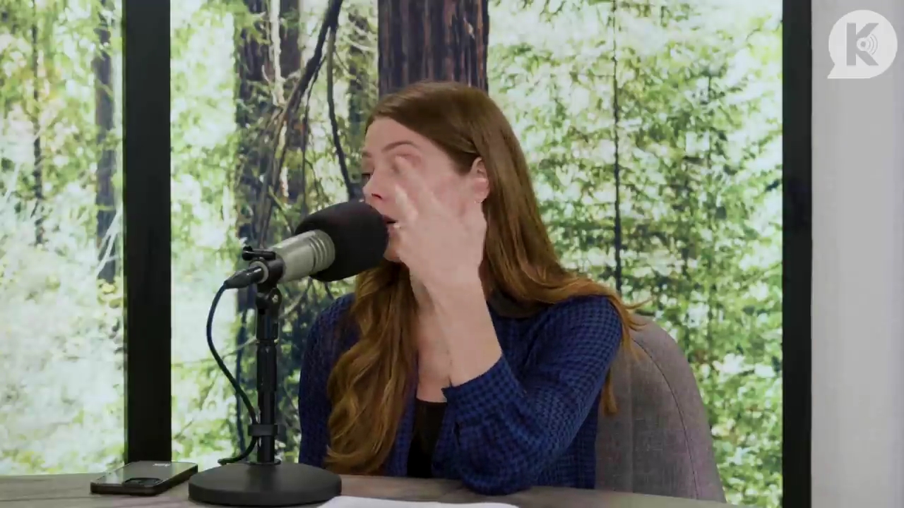 Ashley-Greene-dot-nl_TheTwilightEffectPostcast-Aflevering9NewMoonRewatchPart3of3-2367.jpg Ashley-Greene-dot-nl_TheTwilightEffectPostcast-Aflevering9NewMoonRewatchPart3of3-2367.jpg