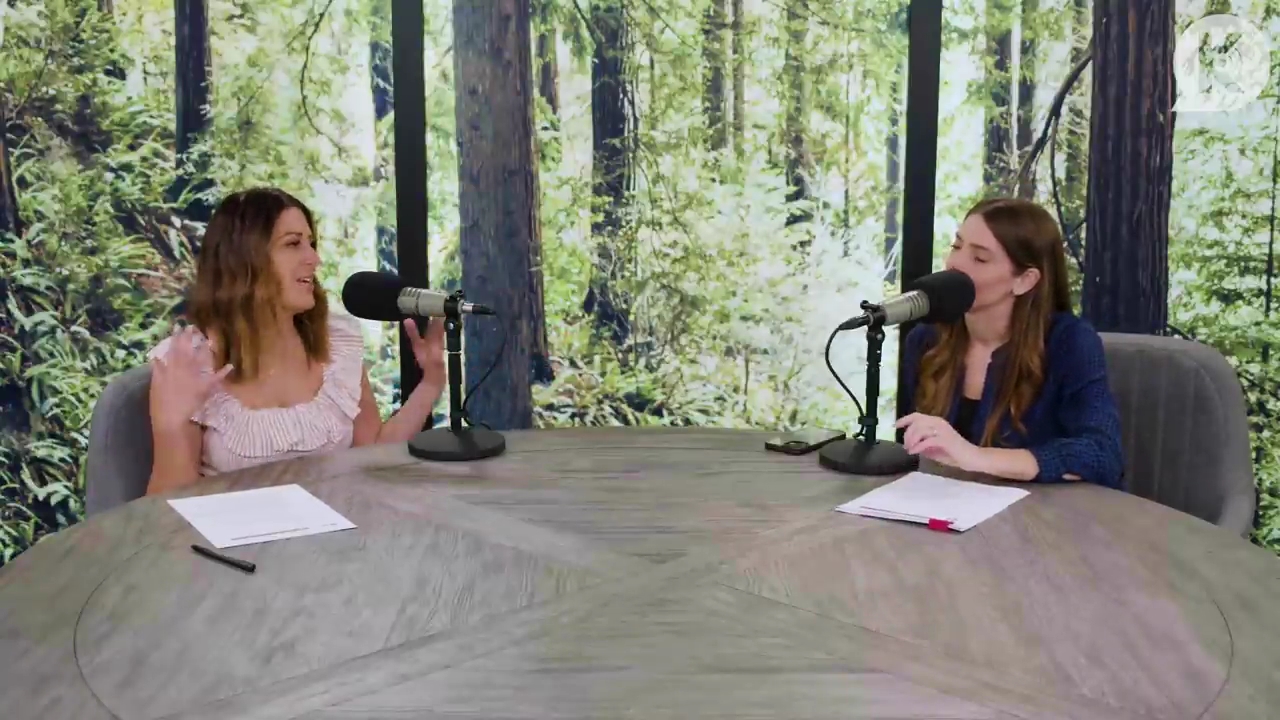 Ashley-Greene-dot-nl_TheTwilightEffectPostcast-Aflevering9NewMoonRewatchPart3of3-2564.jpg Ashley-Greene-dot-nl_TheTwilightEffectPostcast-Aflevering9NewMoonRewatchPart3of3-2564.jpg