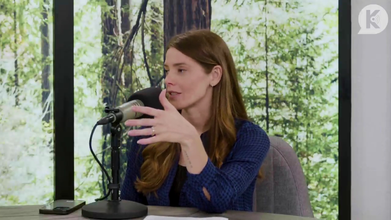 Ashley-Greene-dot-nl_TheTwilightEffectPostcast-Aflevering9NewMoonRewatchPart3of3-2577.jpg Ashley-Greene-dot-nl_TheTwilightEffectPostcast-Aflevering9NewMoonRewatchPart3of3-2577.jpg