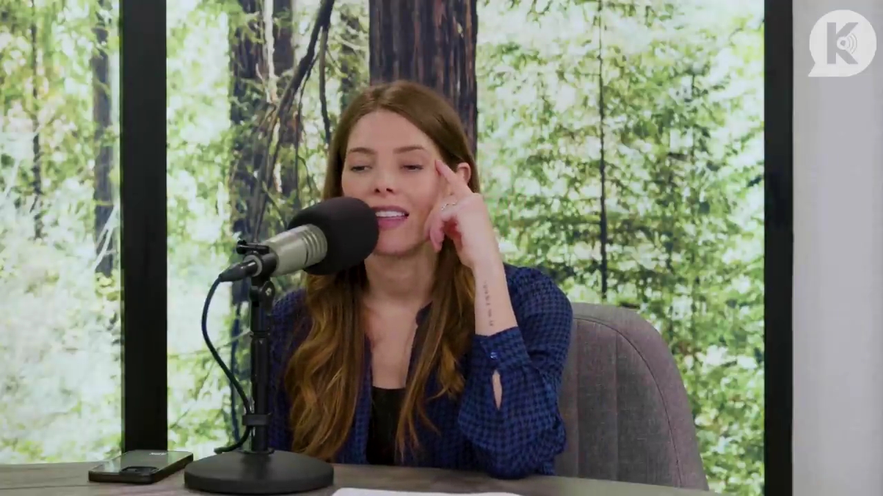 Ashley-Greene-dot-nl_TheTwilightEffectPostcast-Aflevering9NewMoonRewatchPart3of3-2762.jpg Ashley-Greene-dot-nl_TheTwilightEffectPostcast-Aflevering9NewMoonRewatchPart3of3-2762.jpg