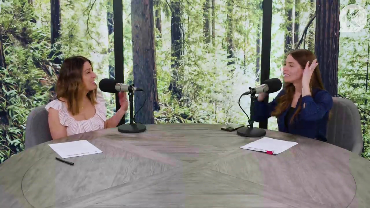 Ashley-Greene-dot-nl_TheTwilightEffectPostcast-Aflevering9NewMoonRewatchPart3of3-2789.jpg Ashley-Greene-dot-nl_TheTwilightEffectPostcast-Aflevering9NewMoonRewatchPart3of3-2789.jpg