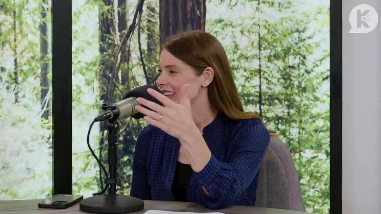 Ashley-Greene-dot-nl_TheTwilightEffectPostcast-Aflevering9NewMoonRewatchPart3of3-2846.jpg Ashley-Greene-dot-nl_TheTwilightEffectPostcast-Aflevering9NewMoonRewatchPart3of3-2846.jpg