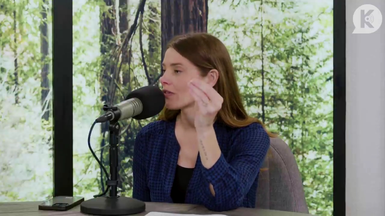 Ashley-Greene-dot-nl_TheTwilightEffectPostcast-Aflevering9NewMoonRewatchPart3of3-2854.jpg Ashley-Greene-dot-nl_TheTwilightEffectPostcast-Aflevering9NewMoonRewatchPart3of3-2854.jpg