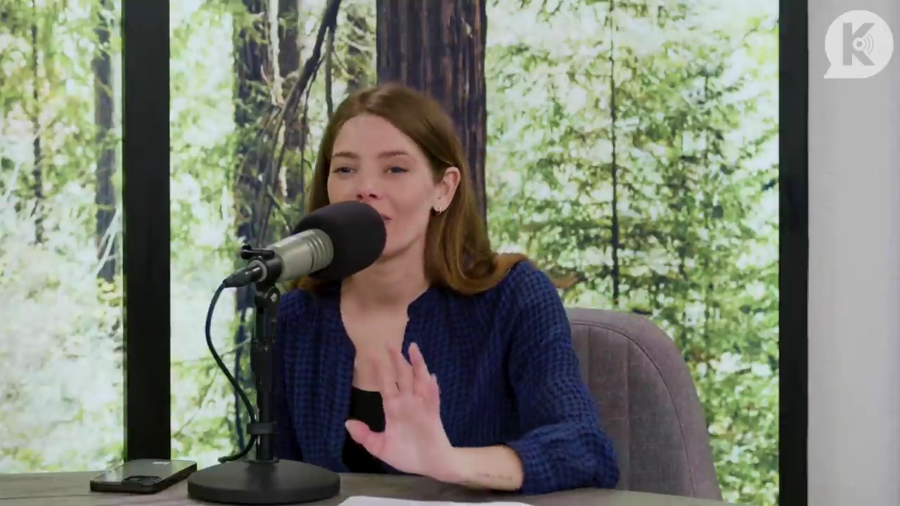 Ashley-Greene-dot-nl_TheTwilightEffectPostcast-Aflevering9NewMoonRewatchPart3of3-2863.jpg Ashley-Greene-dot-nl_TheTwilightEffectPostcast-Aflevering9NewMoonRewatchPart3of3-2863.jpg