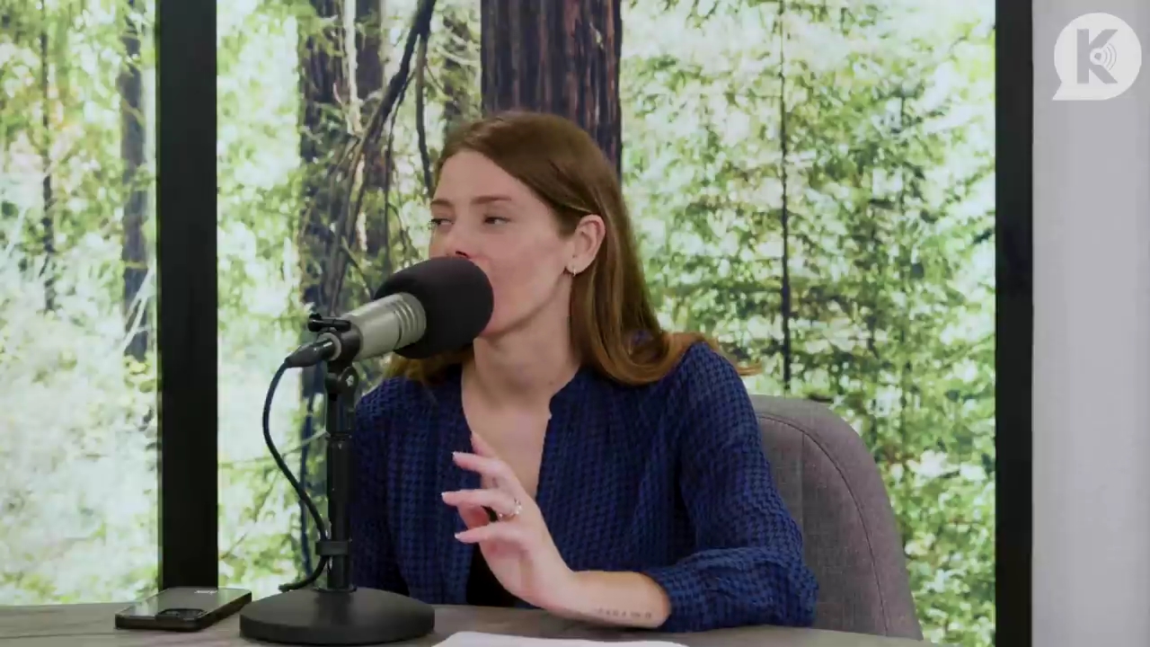 Ashley-Greene-dot-nl_TheTwilightEffectPostcast-Aflevering9NewMoonRewatchPart3of3-2869.jpg Ashley-Greene-dot-nl_TheTwilightEffectPostcast-Aflevering9NewMoonRewatchPart3of3-2869.jpg