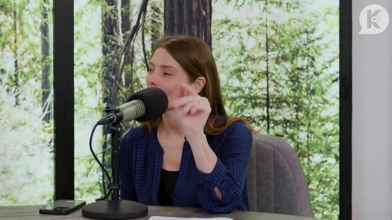 Ashley-Greene-dot-nl_TheTwilightEffectPostcast-Aflevering9NewMoonRewatchPart3of3-2895.jpg Ashley-Greene-dot-nl_TheTwilightEffectPostcast-Aflevering9NewMoonRewatchPart3of3-2895.jpg