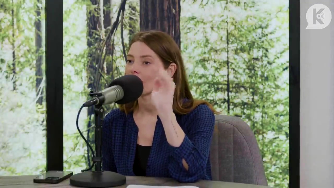 Ashley-Greene-dot-nl_TheTwilightEffectPostcast-Aflevering9NewMoonRewatchPart3of3-2897.jpg Ashley-Greene-dot-nl_TheTwilightEffectPostcast-Aflevering9NewMoonRewatchPart3of3-2897.jpg