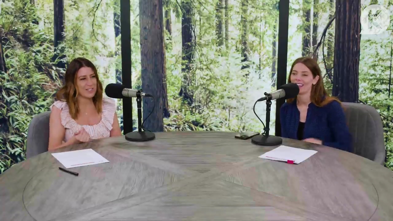 Ashley-Greene-dot-nl_TheTwilightEffectPostcast-Aflevering9NewMoonRewatchPart3of3-2926.jpg Ashley-Greene-dot-nl_TheTwilightEffectPostcast-Aflevering9NewMoonRewatchPart3of3-2926.jpg