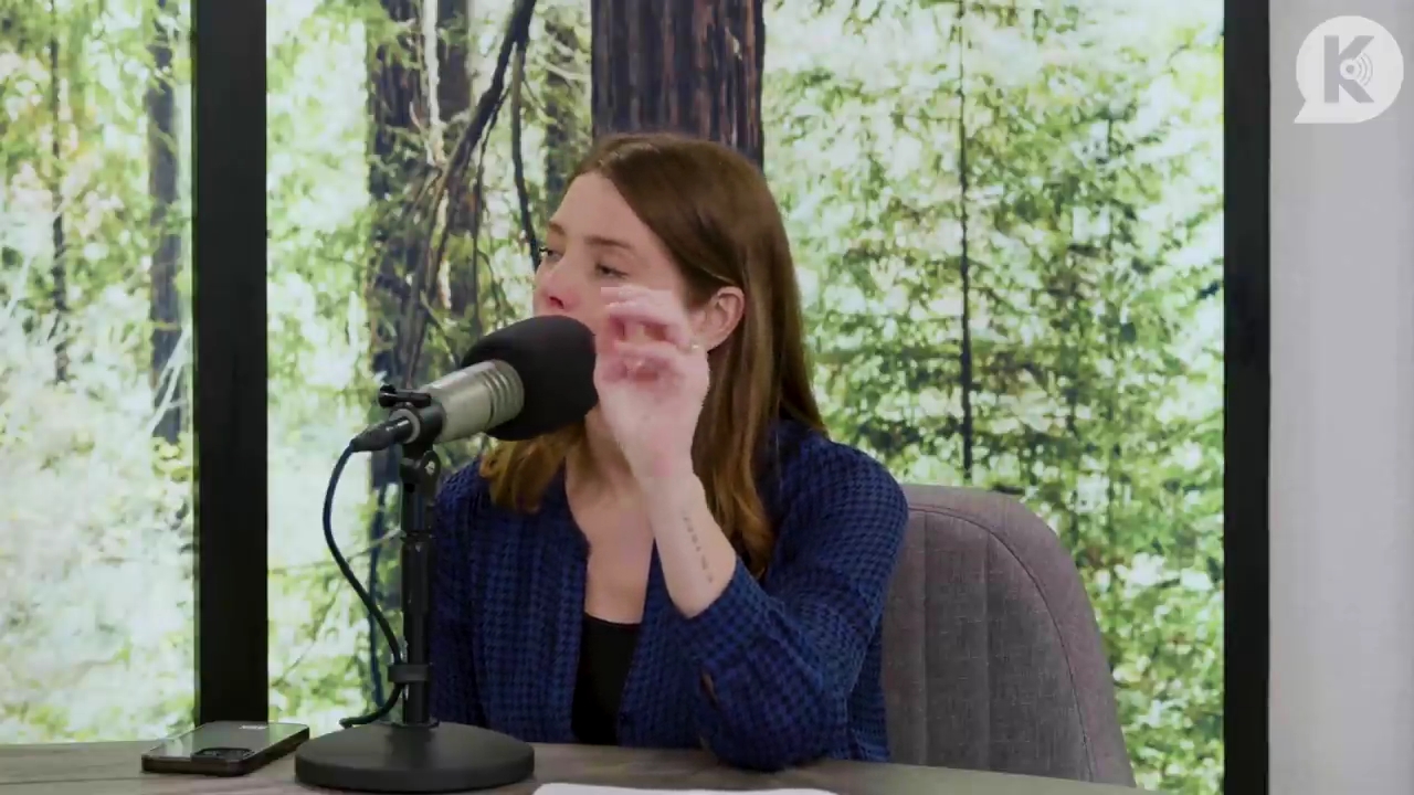 Ashley-Greene-dot-nl_TheTwilightEffectPostcast-Aflevering9NewMoonRewatchPart3of3-2945.jpg Ashley-Greene-dot-nl_TheTwilightEffectPostcast-Aflevering9NewMoonRewatchPart3of3-2945.jpg