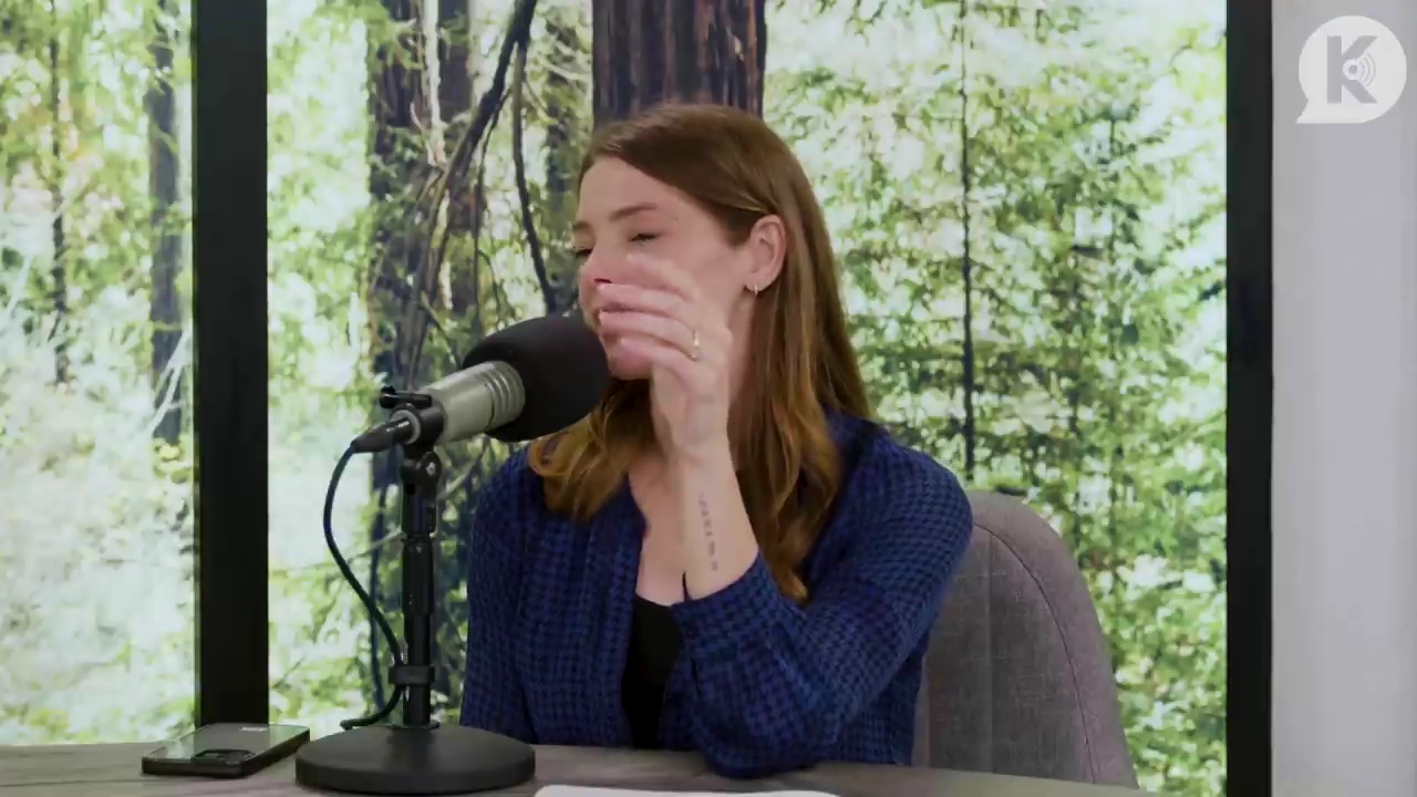 Ashley-Greene-dot-nl_TheTwilightEffectPostcast-Aflevering9NewMoonRewatchPart3of3-2956.jpg Ashley-Greene-dot-nl_TheTwilightEffectPostcast-Aflevering9NewMoonRewatchPart3of3-2956.jpg