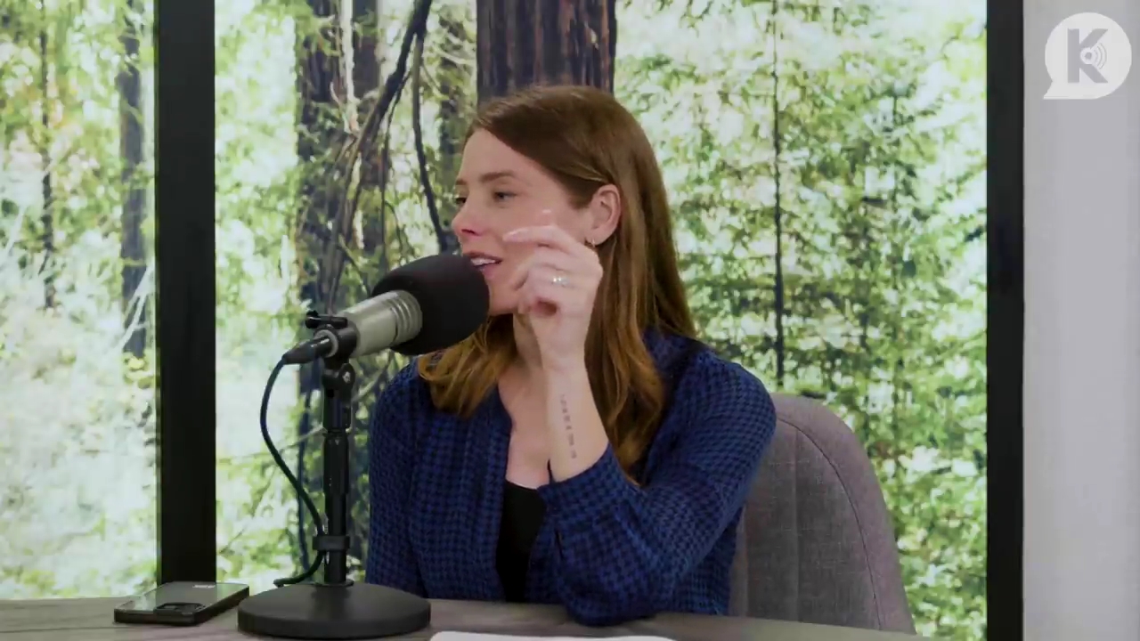 Ashley-Greene-dot-nl_TheTwilightEffectPostcast-Aflevering9NewMoonRewatchPart3of3-2958.jpg Ashley-Greene-dot-nl_TheTwilightEffectPostcast-Aflevering9NewMoonRewatchPart3of3-2958.jpg