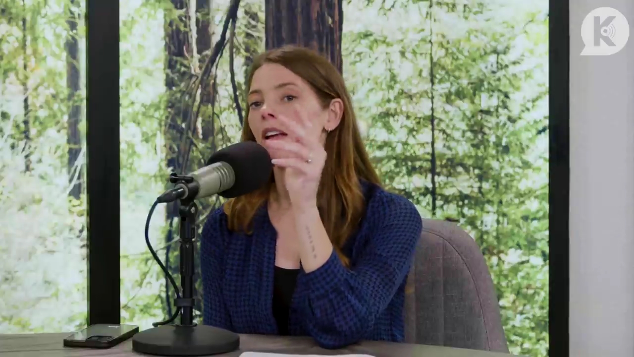 Ashley-Greene-dot-nl_TheTwilightEffectPostcast-Aflevering9NewMoonRewatchPart3of3-2968.jpg Ashley-Greene-dot-nl_TheTwilightEffectPostcast-Aflevering9NewMoonRewatchPart3of3-2968.jpg