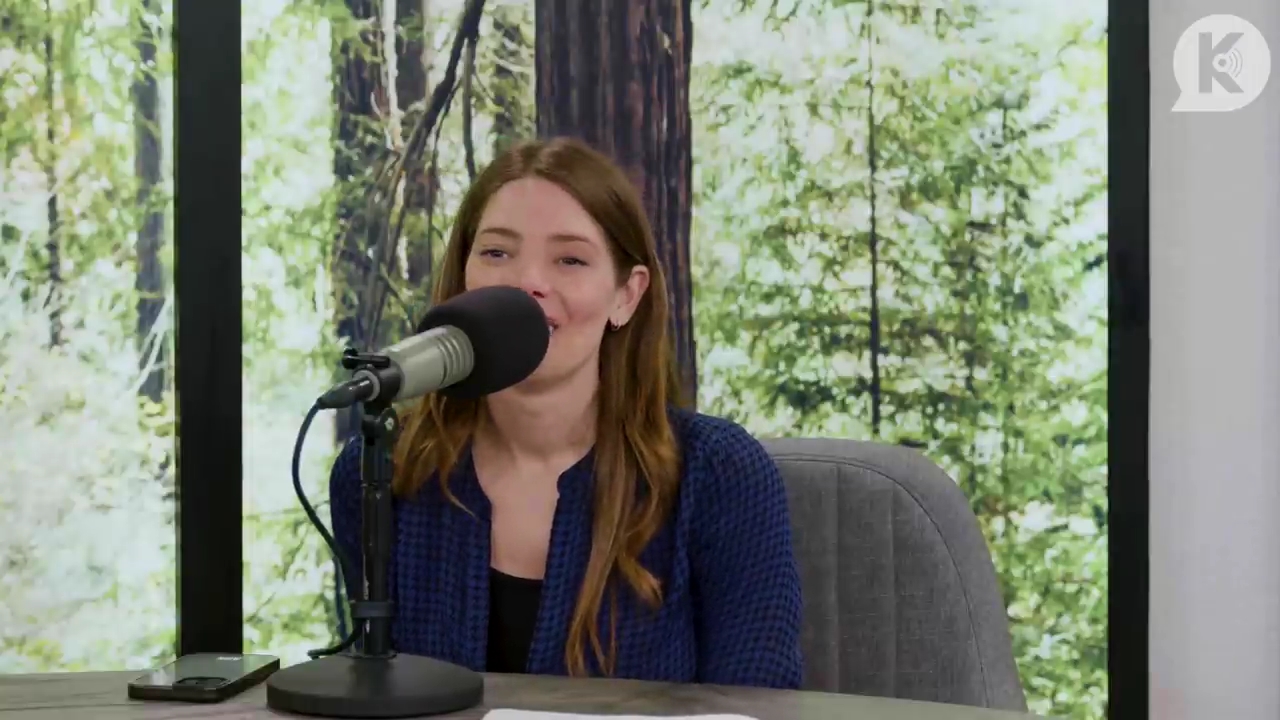 Ashley-Greene-dot-nl_TheTwilightEffectPostcast-Aflevering9NewMoonRewatchPart3of3-2979.jpg Ashley-Greene-dot-nl_TheTwilightEffectPostcast-Aflevering9NewMoonRewatchPart3of3-2979.jpg