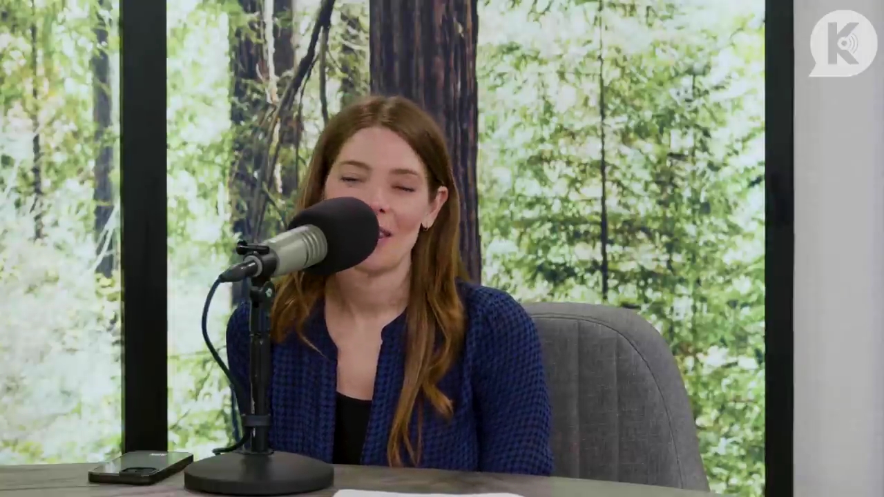 Ashley-Greene-dot-nl_TheTwilightEffectPostcast-Aflevering9NewMoonRewatchPart3of3-2980.jpg Ashley-Greene-dot-nl_TheTwilightEffectPostcast-Aflevering9NewMoonRewatchPart3of3-2980.jpg