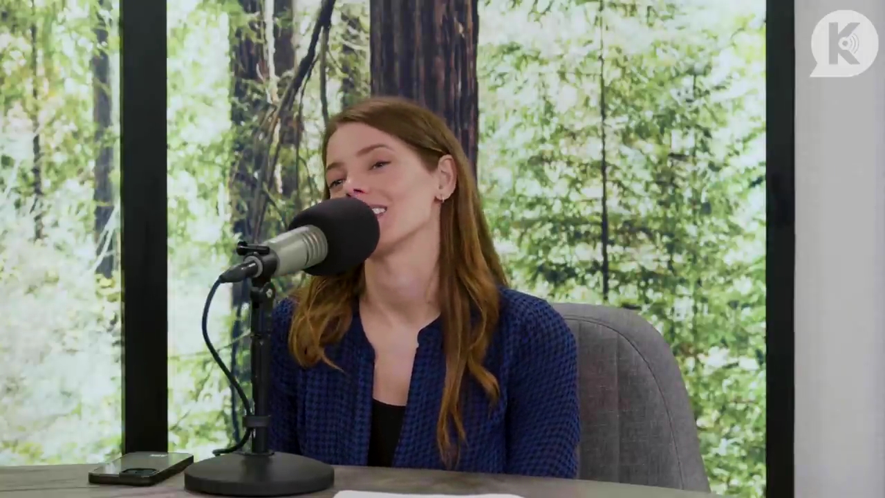 Ashley-Greene-dot-nl_TheTwilightEffectPostcast-Aflevering9NewMoonRewatchPart3of3-2983.jpg Ashley-Greene-dot-nl_TheTwilightEffectPostcast-Aflevering9NewMoonRewatchPart3of3-2983.jpg