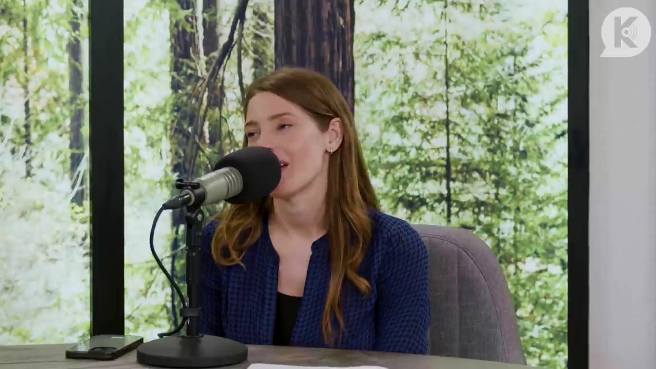 Ashley-Greene-dot-nl_TheTwilightEffectPostcast-Aflevering9NewMoonRewatchPart3of3-2984.jpg Ashley-Greene-dot-nl_TheTwilightEffectPostcast-Aflevering9NewMoonRewatchPart3of3-2984.jpg