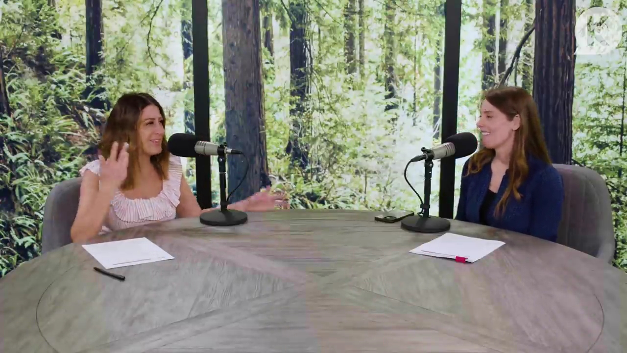 Ashley-Greene-dot-nl_TheTwilightEffectPostcast-Aflevering9NewMoonRewatchPart3of3-2993.jpg Ashley-Greene-dot-nl_TheTwilightEffectPostcast-Aflevering9NewMoonRewatchPart3of3-2993.jpg