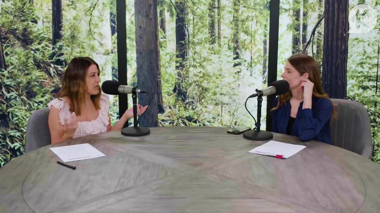 Ashley-Greene-dot-nl_TheTwilightEffectPostcast-Aflevering9NewMoonRewatchPart3of3-3006.jpg Ashley-Greene-dot-nl_TheTwilightEffectPostcast-Aflevering9NewMoonRewatchPart3of3-3006.jpg