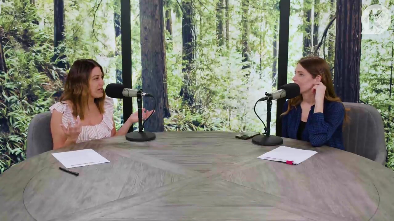 Ashley-Greene-dot-nl_TheTwilightEffectPostcast-Aflevering9NewMoonRewatchPart3of3-3007.jpg Ashley-Greene-dot-nl_TheTwilightEffectPostcast-Aflevering9NewMoonRewatchPart3of3-3007.jpg