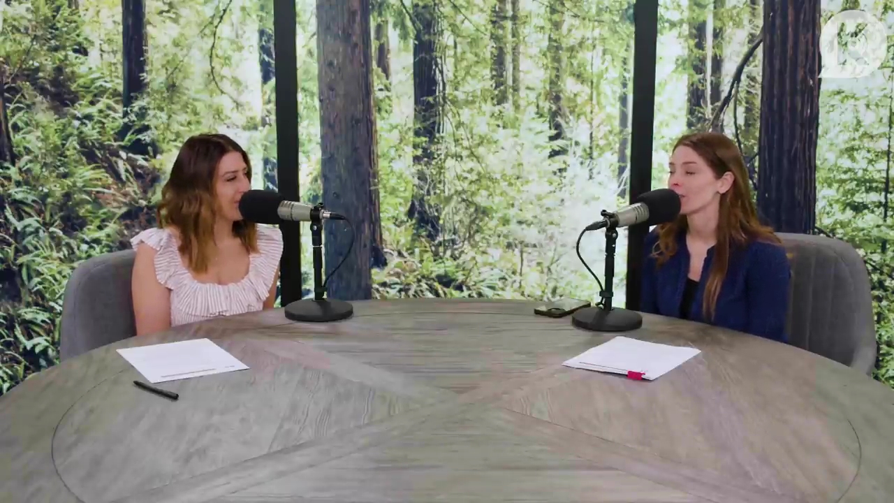 Ashley-Greene-dot-nl_TheTwilightEffectPostcast-Aflevering9NewMoonRewatchPart3of3-3095.jpg Ashley-Greene-dot-nl_TheTwilightEffectPostcast-Aflevering9NewMoonRewatchPart3of3-3095.jpg