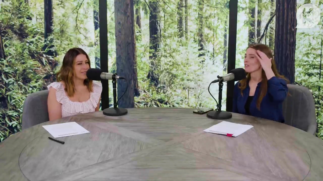 Ashley-Greene-dot-nl_TheTwilightEffectPostcast-Aflevering9NewMoonRewatchPart3of3-3097.jpg Ashley-Greene-dot-nl_TheTwilightEffectPostcast-Aflevering9NewMoonRewatchPart3of3-3097.jpg