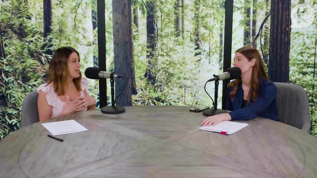 Ashley-Greene-dot-nl_TheTwilightEffectPostcast-Aflevering9NewMoonRewatchPart3of3-3112.jpg Ashley-Greene-dot-nl_TheTwilightEffectPostcast-Aflevering9NewMoonRewatchPart3of3-3112.jpg