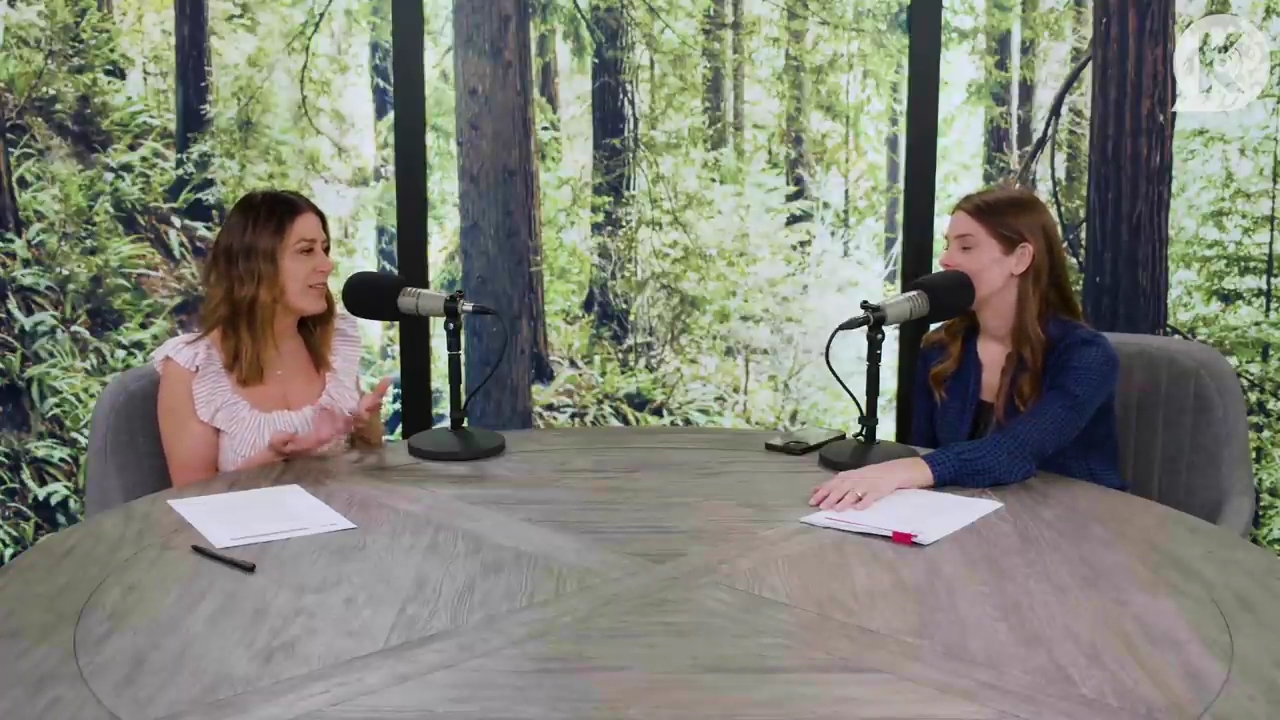 Ashley-Greene-dot-nl_TheTwilightEffectPostcast-Aflevering9NewMoonRewatchPart3of3-3114.jpg Ashley-Greene-dot-nl_TheTwilightEffectPostcast-Aflevering9NewMoonRewatchPart3of3-3114.jpg