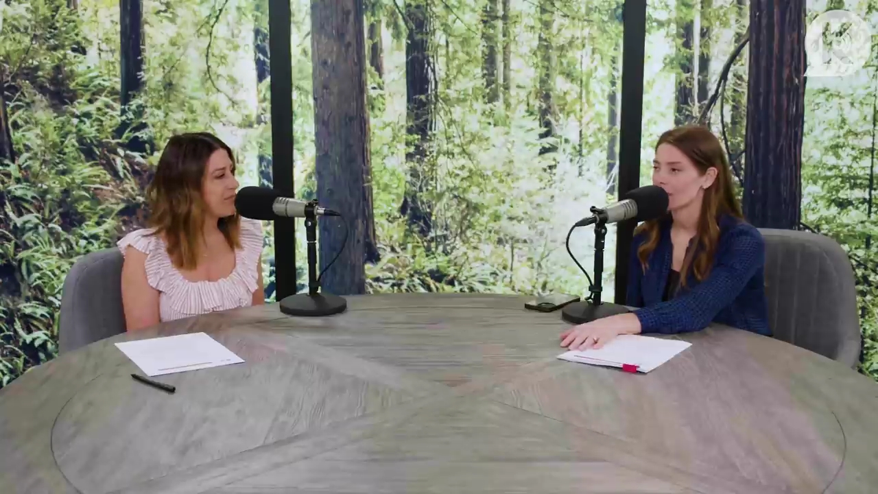 Ashley-Greene-dot-nl_TheTwilightEffectPostcast-Aflevering9NewMoonRewatchPart3of3-3115.jpg Ashley-Greene-dot-nl_TheTwilightEffectPostcast-Aflevering9NewMoonRewatchPart3of3-3115.jpg