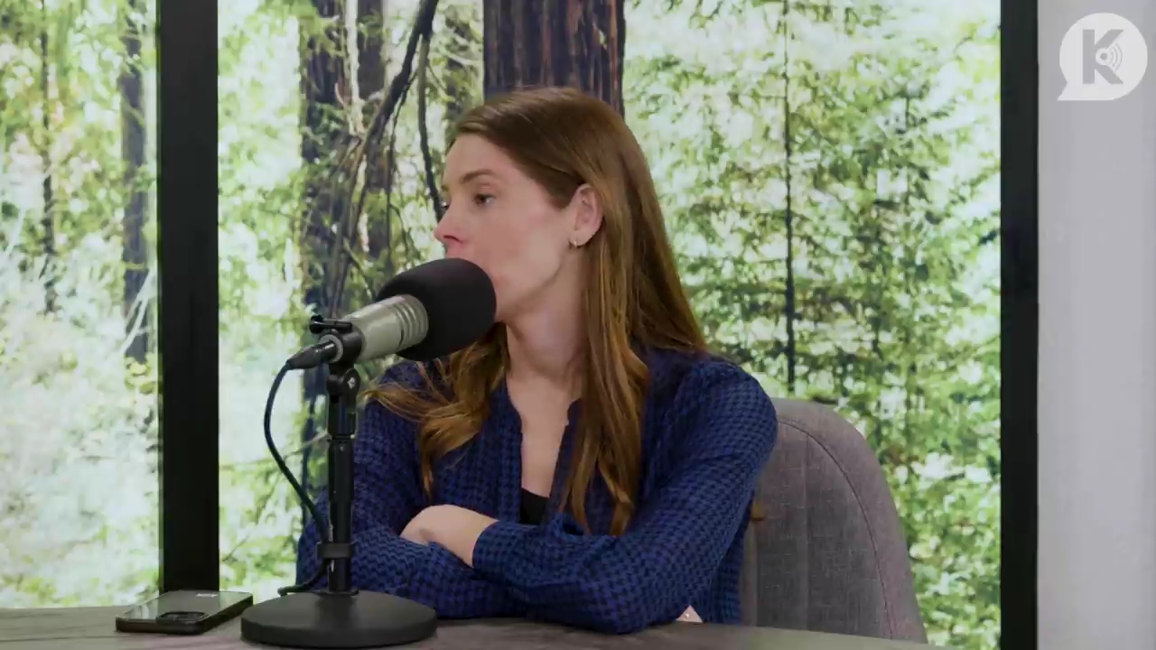 Ashley-Greene-dot-nl_TheTwilightEffectPostcast-Aflevering9NewMoonRewatchPart3of3-3167.jpg Ashley-Greene-dot-nl_TheTwilightEffectPostcast-Aflevering9NewMoonRewatchPart3of3-3167.jpg