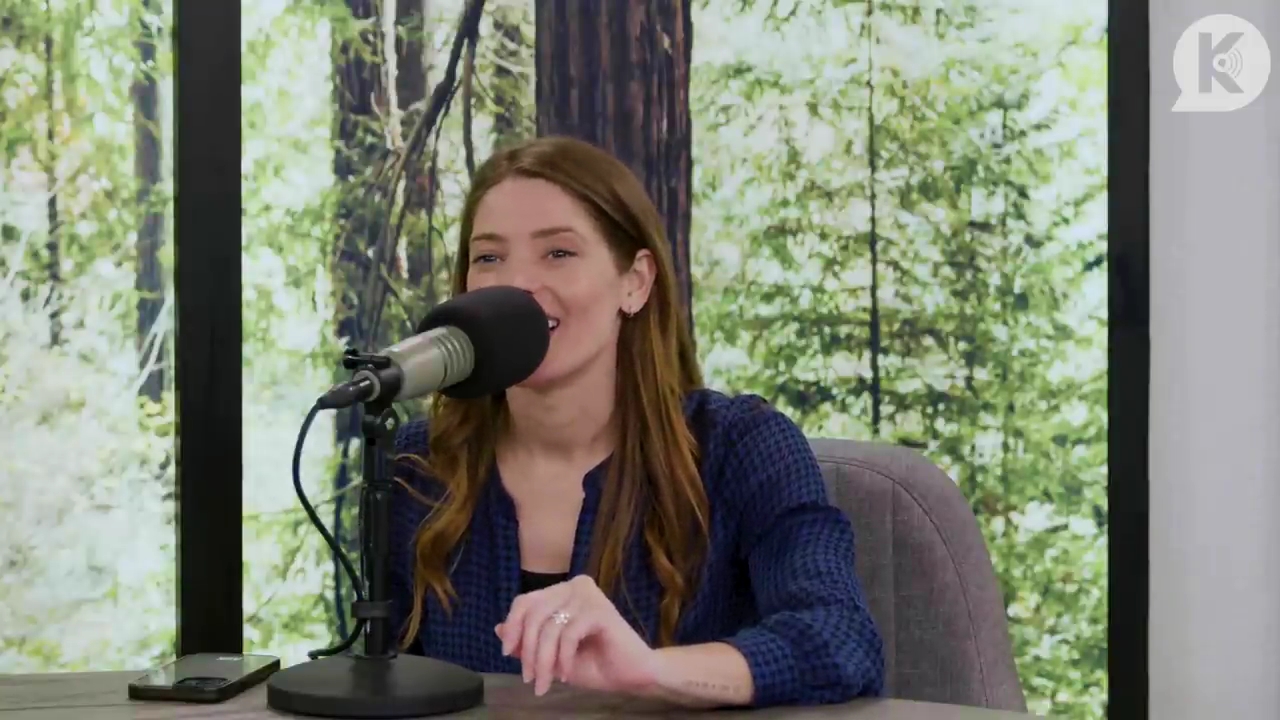 Ashley-Greene-dot-nl_TheTwilightEffectPostcast-Aflevering9NewMoonRewatchPart3of3-3196.jpg Ashley-Greene-dot-nl_TheTwilightEffectPostcast-Aflevering9NewMoonRewatchPart3of3-3196.jpg