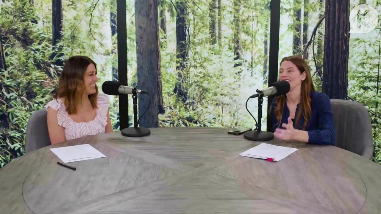 Ashley-Greene-dot-nl_TheTwilightEffectPostcast-Aflevering9NewMoonRewatchPart3of3-3205.jpg Ashley-Greene-dot-nl_TheTwilightEffectPostcast-Aflevering9NewMoonRewatchPart3of3-3205.jpg