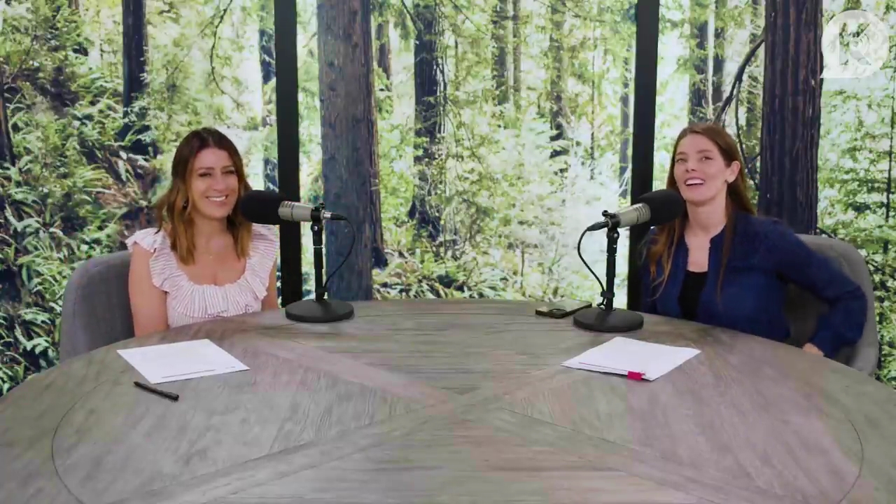 Ashley-Greene-dot-nl_TheTwilightEffectPostcast-Aflevering9NewMoonRewatchPart3of3-3207.jpg Ashley-Greene-dot-nl_TheTwilightEffectPostcast-Aflevering9NewMoonRewatchPart3of3-3207.jpg