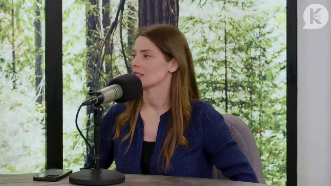 Ashley-Greene-dot-nl_TheTwilightEffectPostcast-Aflevering9NewMoonRewatchPart3of3-3248.jpg Ashley-Greene-dot-nl_TheTwilightEffectPostcast-Aflevering9NewMoonRewatchPart3of3-3248.jpg