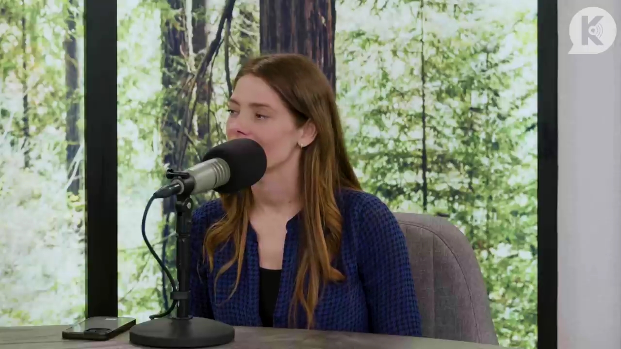 Ashley-Greene-dot-nl_TheTwilightEffectPostcast-Aflevering9NewMoonRewatchPart3of3-3256.jpg Ashley-Greene-dot-nl_TheTwilightEffectPostcast-Aflevering9NewMoonRewatchPart3of3-3256.jpg